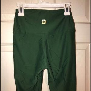 Women’s athletic leggings